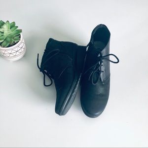 Clarks Cloudsteppers Caddell Hop Bootie Black